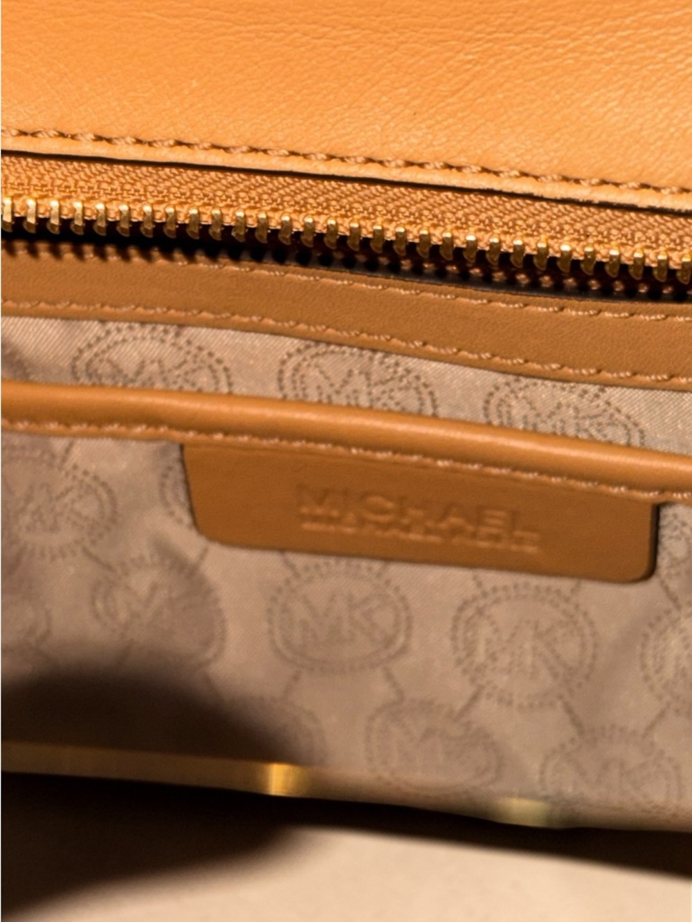 Michael Kors Vivianne Medium Satchel Colorblock Leather - Picture 13 of 15